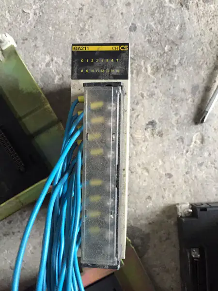 CS1W-OA211