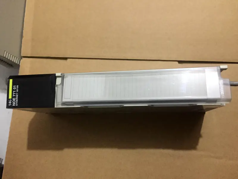 Schneider 140NOE77101 9