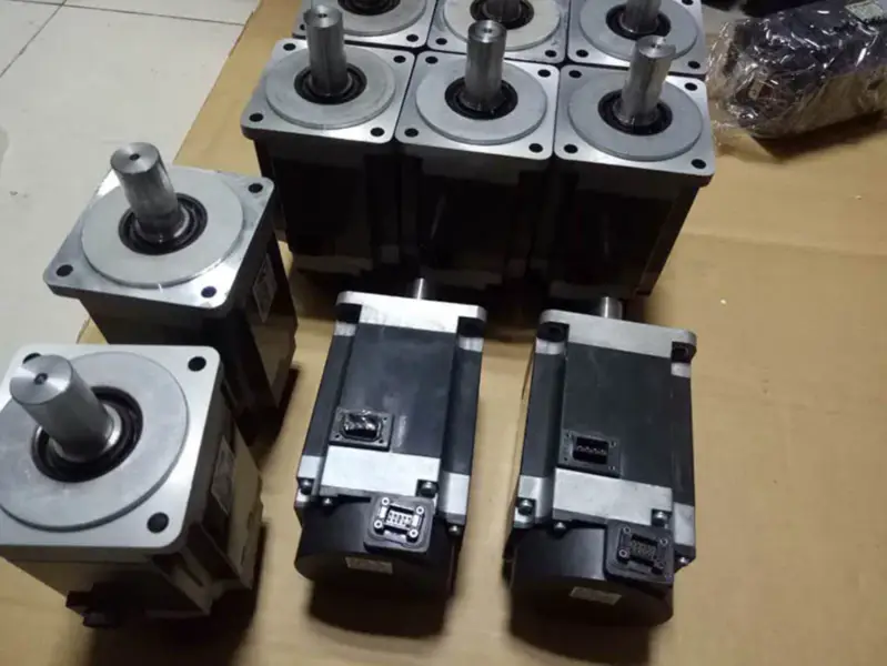 Mitsubishi 750W HF-KN73J-S100