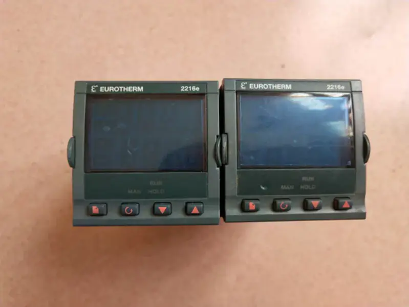 Eurotherm 2216E/CC/VH/LH