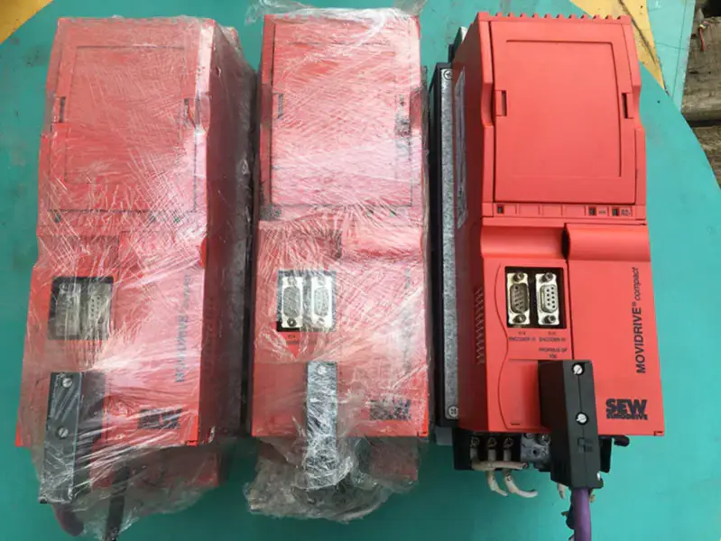 SEW MCV41A0110-5A3-4-00 Rychlostní pohon