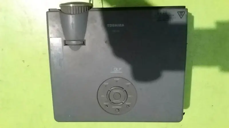 Toshiba TDP-S8