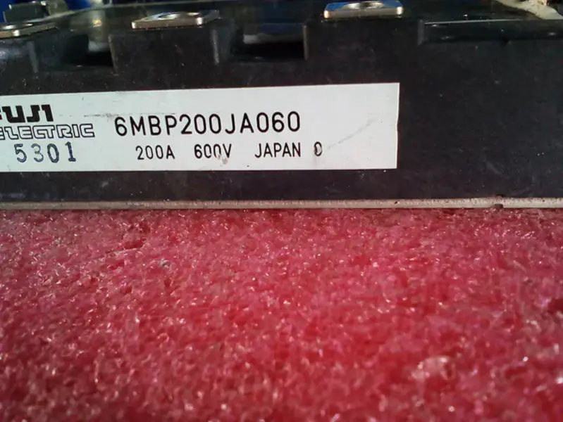 IGBT 6MBP200JA060