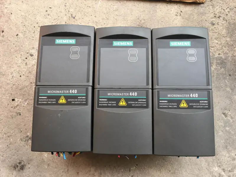 6SE6440-2UC17-5AA1 6440/6420-2UD21/2UD17 Siemens