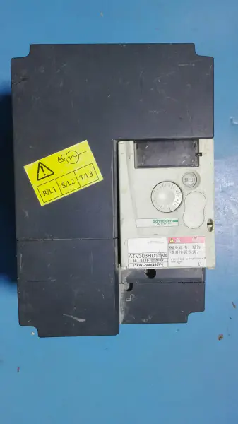 ATV303 ATV303HD11N4 11KWW