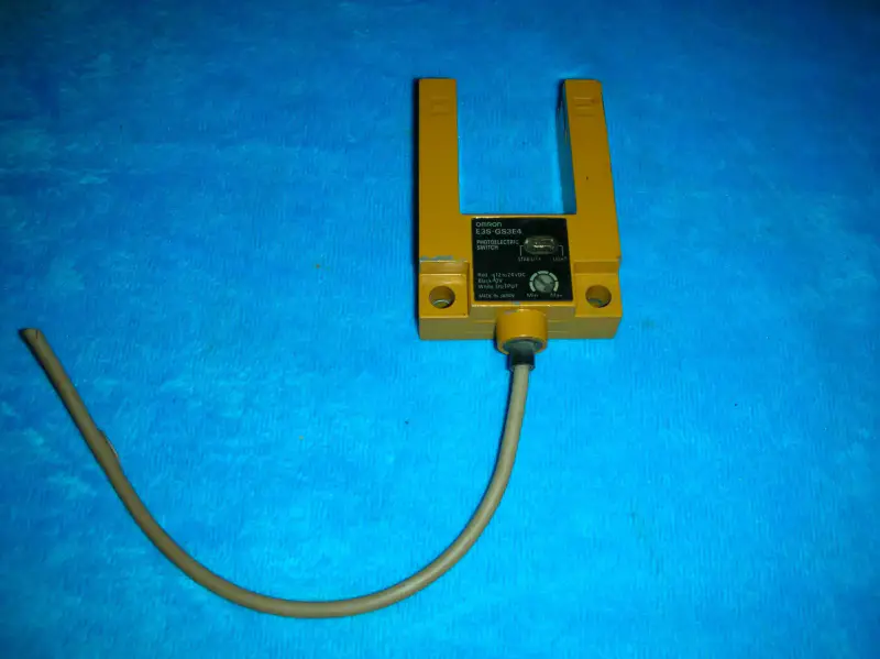 Omron E3S-GS3E4