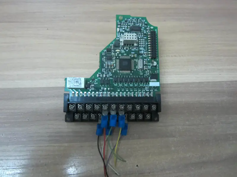 Mitsubishi FR-A024 FR-E024 220V 750W 0,75KW