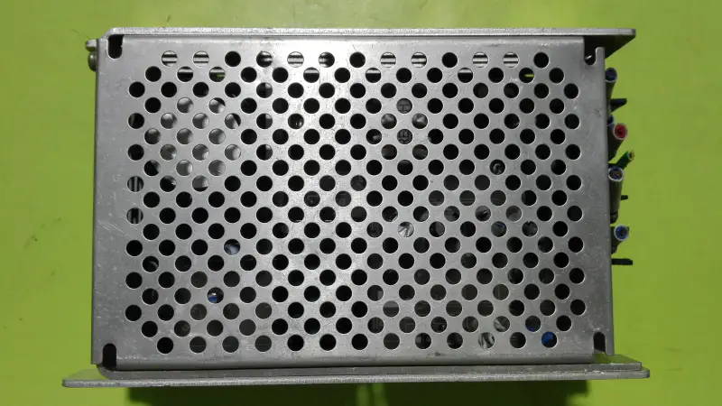 S8JX-G10024CD 24V 4,5A