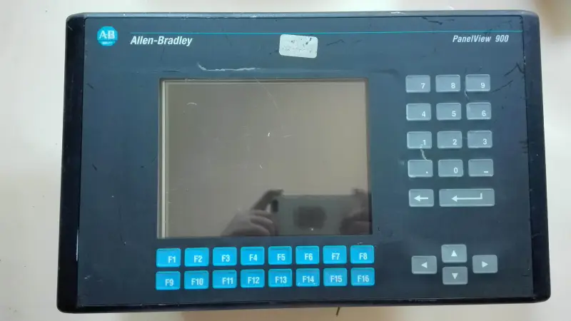 Allen-Bradley AB 2711-K9C8