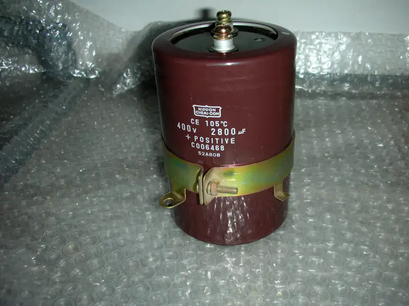 NIPPON CE 105鈩?400V 2800UF