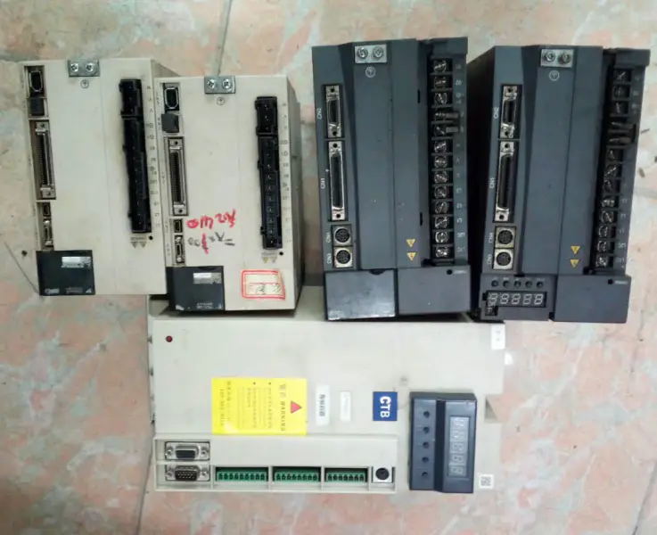 YASKAWA SGDV-120A11A 120A21A 120A01A