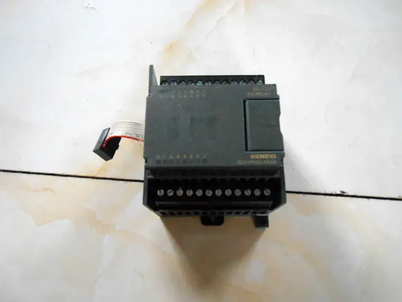 Siemens 6ES7 223-1PH22-0XA0