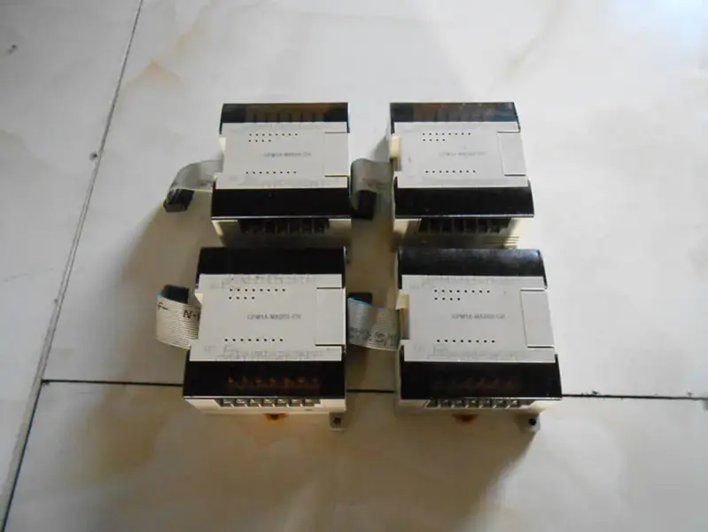 OMRON PLC CPM1A-MAD02-CH