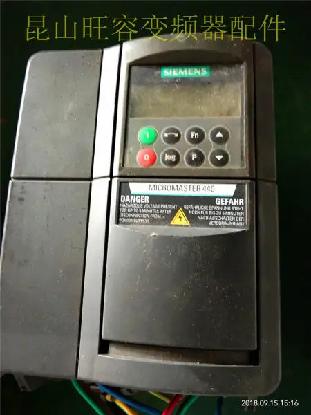 Siemens 6SE6440-2UC22-2BA1 2,2 kW 220V