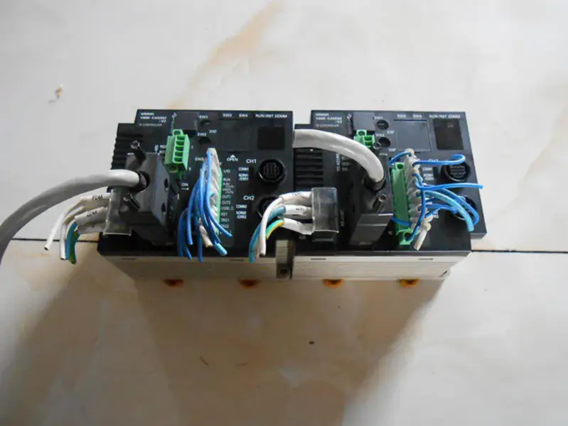 OMRON PLC V680-CA5D02-V2