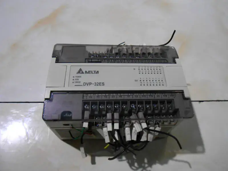 Delta DVP32ES00T2