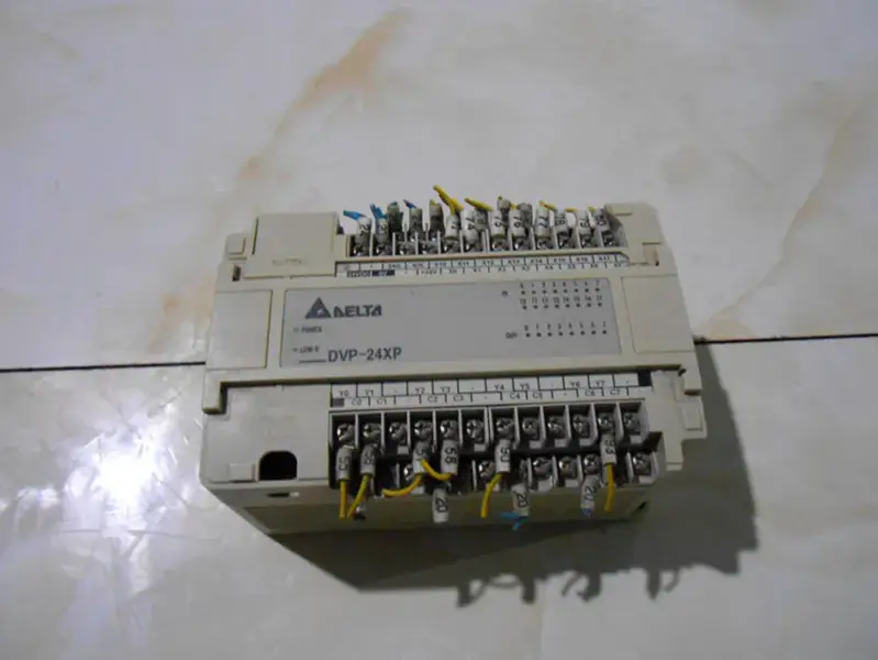 Delta PLC DVP24XP11R