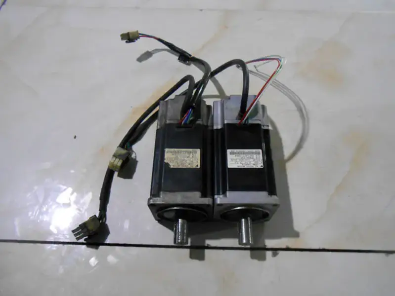 YASKAWA SGML-04AF14