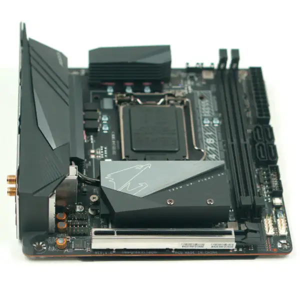 Základní deska Gigabyte H470I AORUS PRO AX LGA1200 DDR4