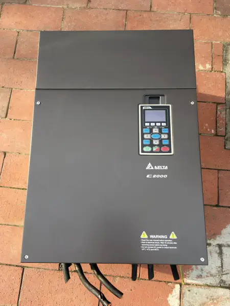 VFD900C43A Delta 90KW/380V