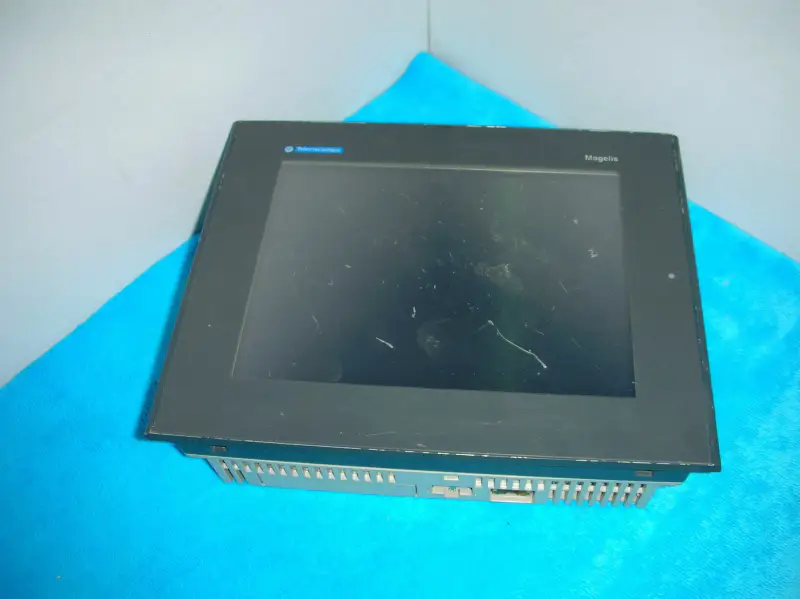 Schneider Electric XBTGT4330