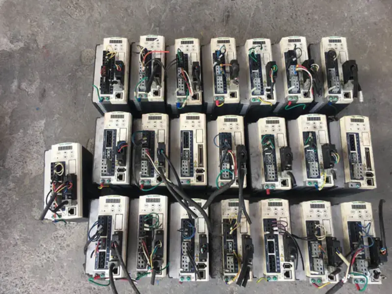 LXM23DU10M3X Schneider LXM23DU10M3X