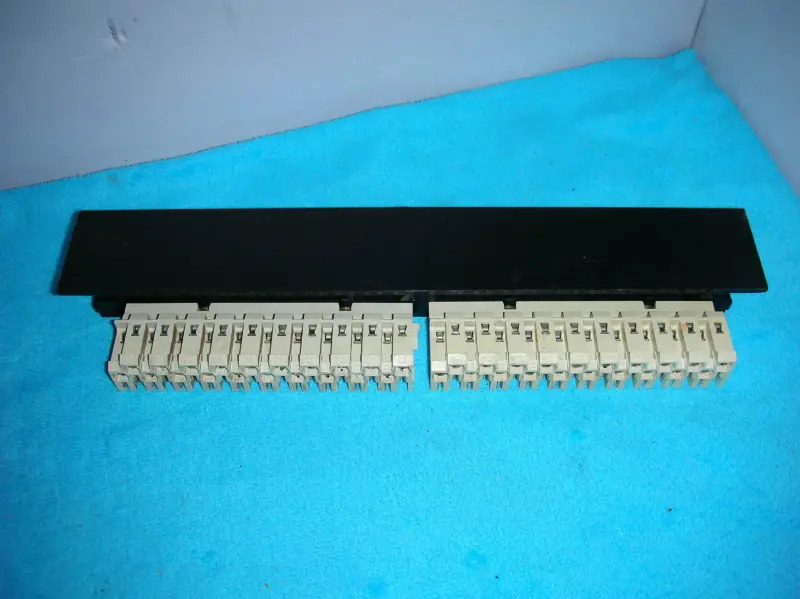 8228-100 MODICON AS PLC