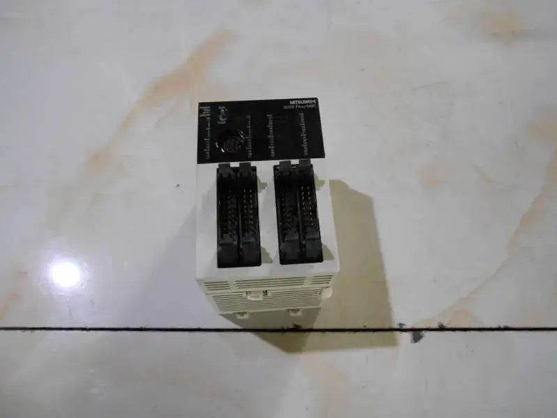 Mitsubishi PLC FX2NC-64MT