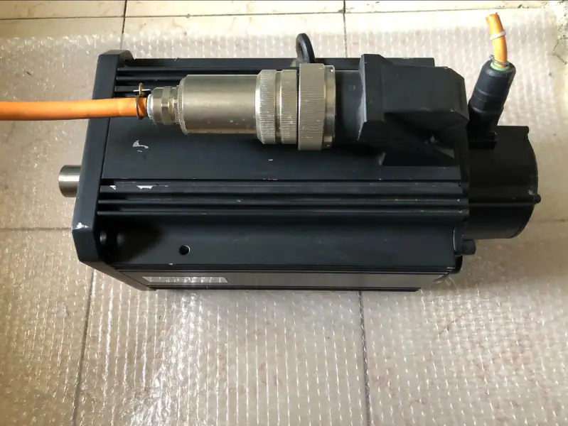 Rexroth MKD112B-024-KG1-AN R911278339