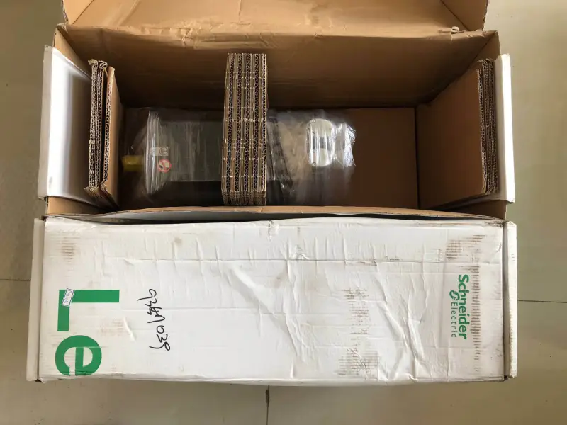Schneider BMH1403P06F2A