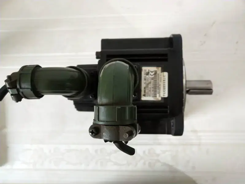 ECMA-G31306ES 0,6KW 110V