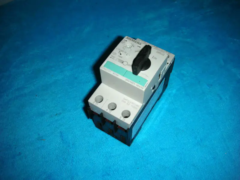 SIEMENS 3RV1021-1KA10