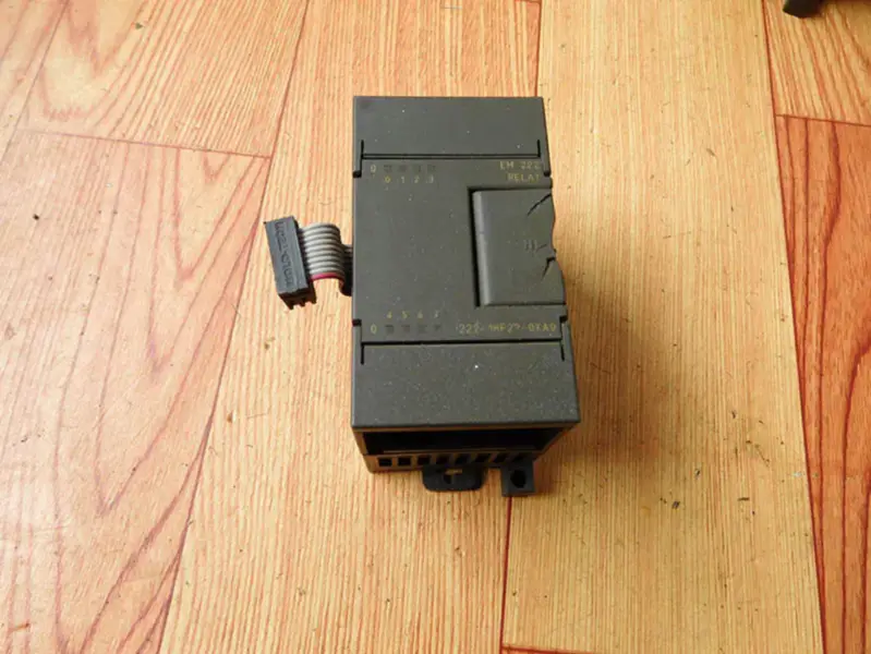 Siemens 6ES7 222-1HF22-0XA0