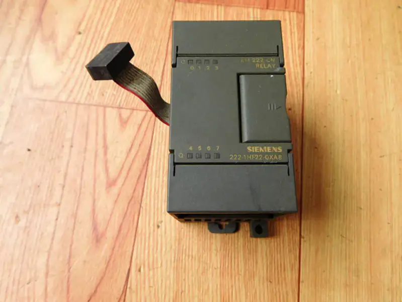 Siemens EM222CN 222-1HF22-0XA8