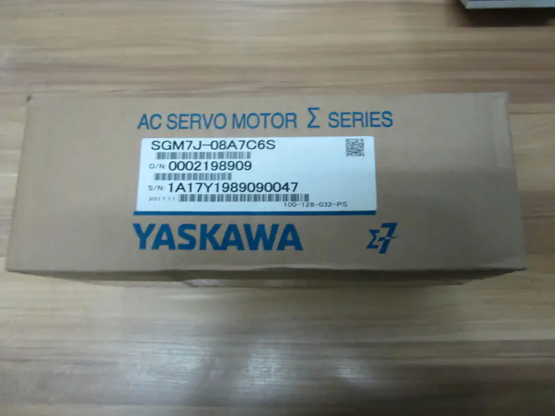 YASKAWA SGM7J-08A7C6S 750W