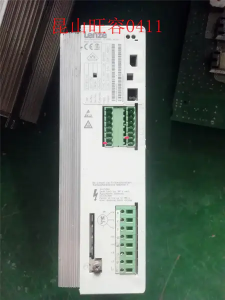 Lenze EVF8213-E 380V 2,2KW
