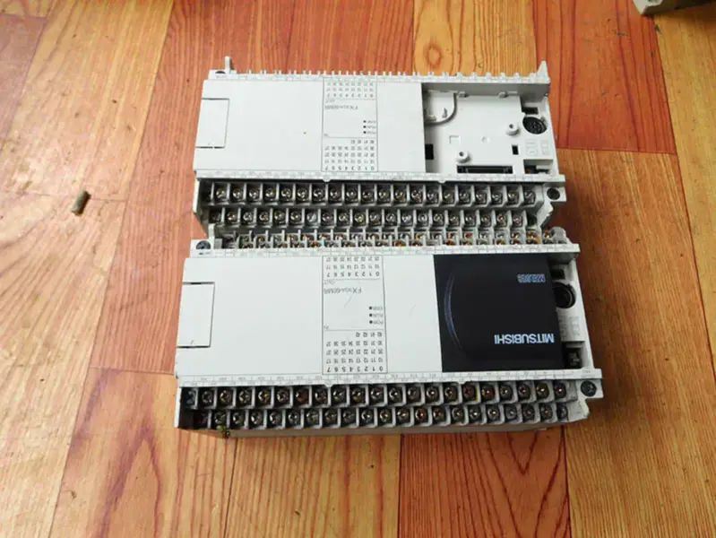 Mitsubishi FX3GA-60MR-CM