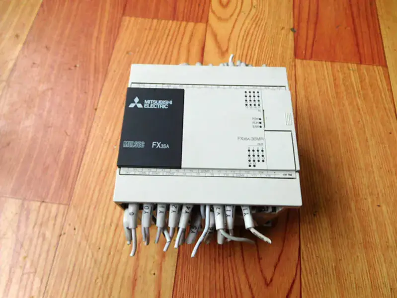 Mitsubishi PLC FX3SA-30MR-CM