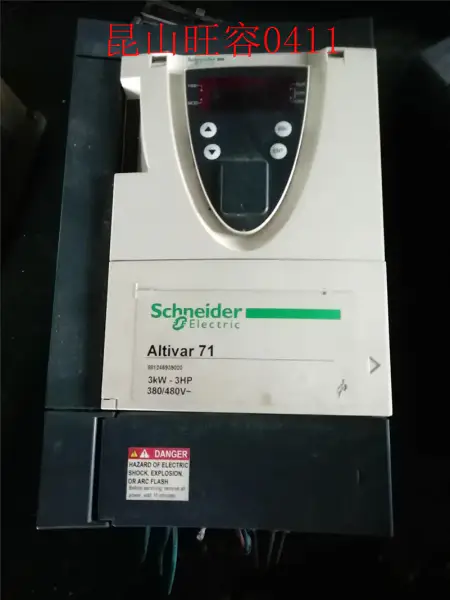 Schneider ATV71 série ATV71HU30N4Z 3KW 380V 8