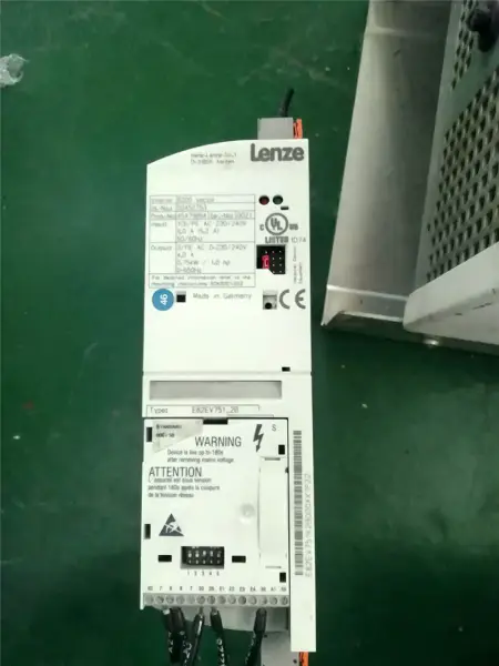 Lenze E82EV751-2B 0,75 kW 240V
