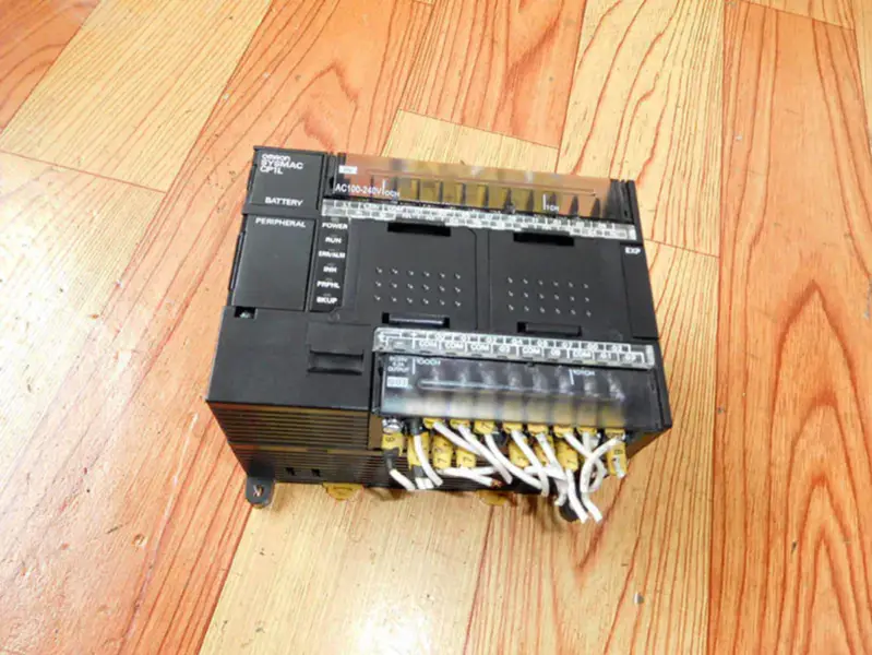 OMRON plc CP1L-M30DR-A