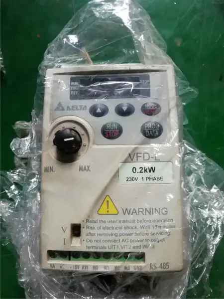 Delta L série 0,2KW 220V VFD002L21A 0,2KW
