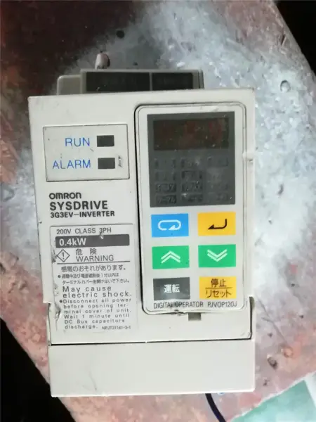 3G3EV-A2004 0,4KW 220V