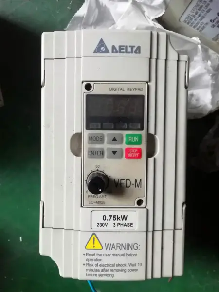 VFD-M 0,75KW 220V VFD007M23A