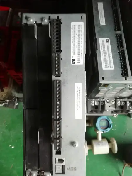 MDX61B0055-5A3-4-0T