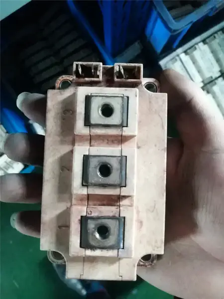 FF300R12KE4 FF300R12KT4 EUPEC PARKER IGBT