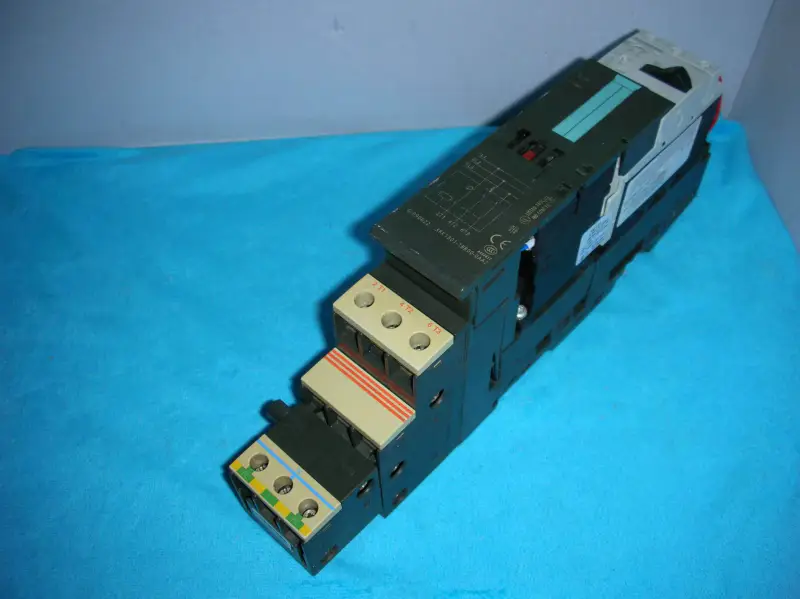 SIEMENS 3RK1301-1BB00-0AA2
