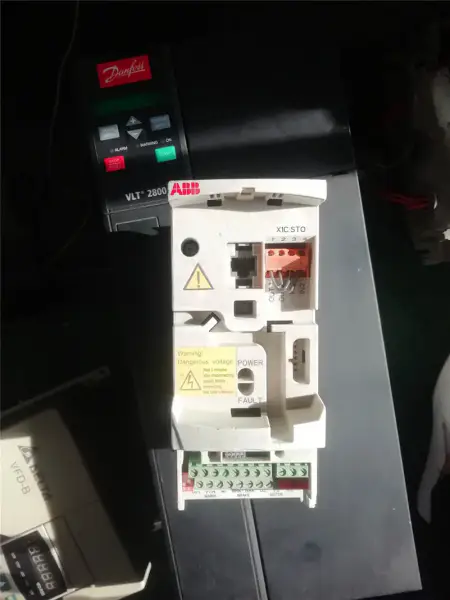 ABB ACS355-03E-08A8-4 4KW 380V