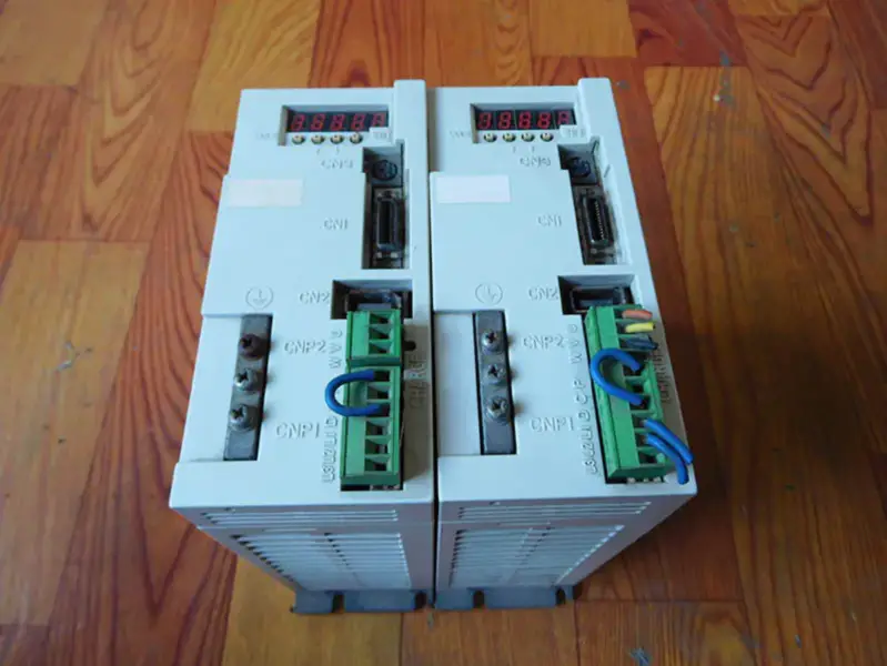 Mitsubishi MR-E-70AG 750W