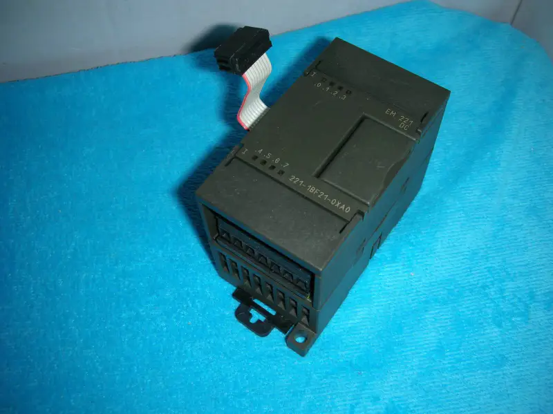 SIEMENS 6ES7221-1BF21-0XA0